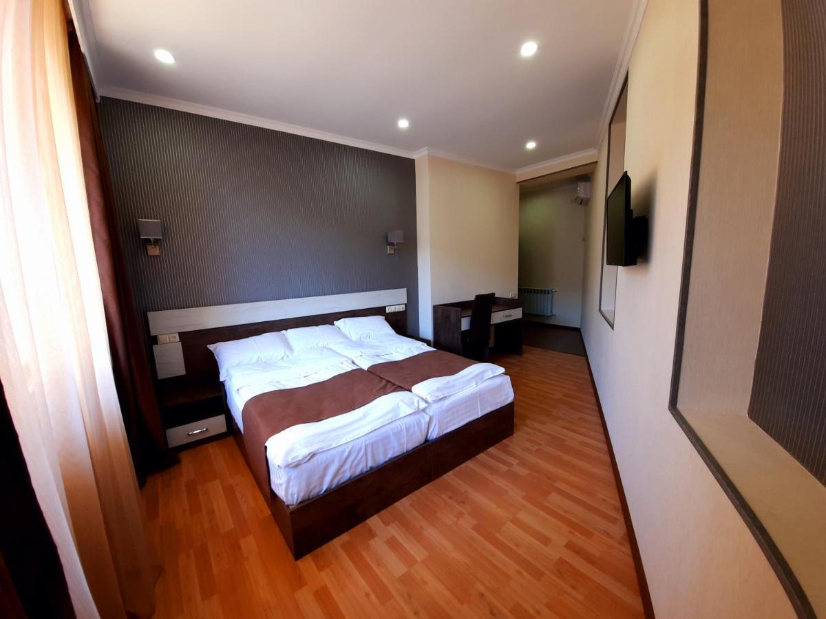 Cherry Garden Boutique Hotel Jechegnadzor Buitenkant foto
