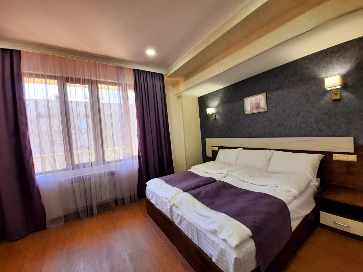 Cherry Garden Boutique Hotel Jechegnadzor Buitenkant foto