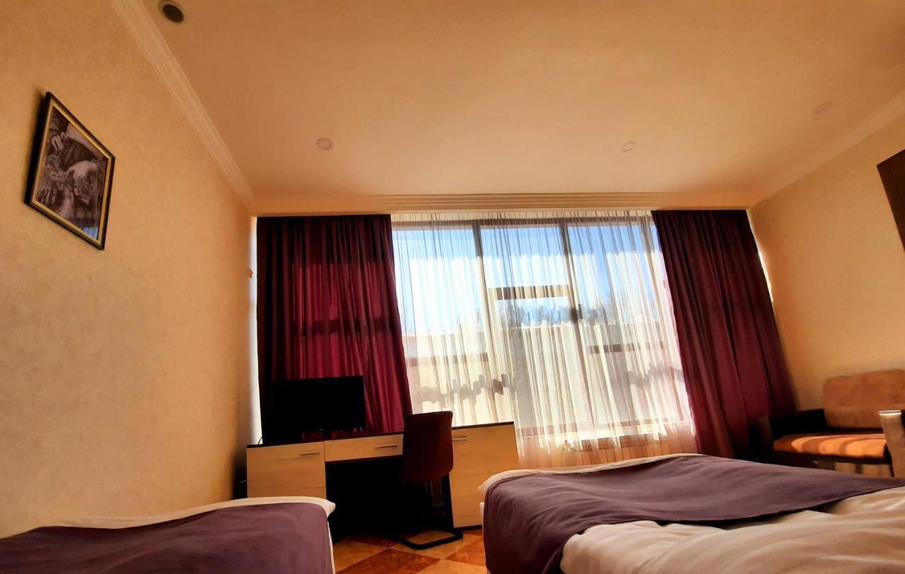 Cherry Garden Boutique Hotel Jechegnadzor Buitenkant foto
