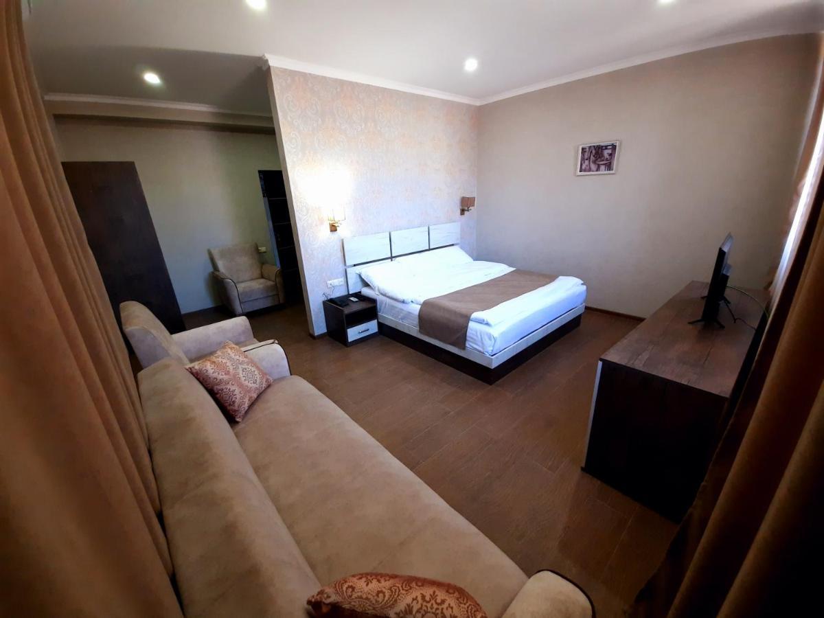 Cherry Garden Boutique Hotel Jechegnadzor Buitenkant foto