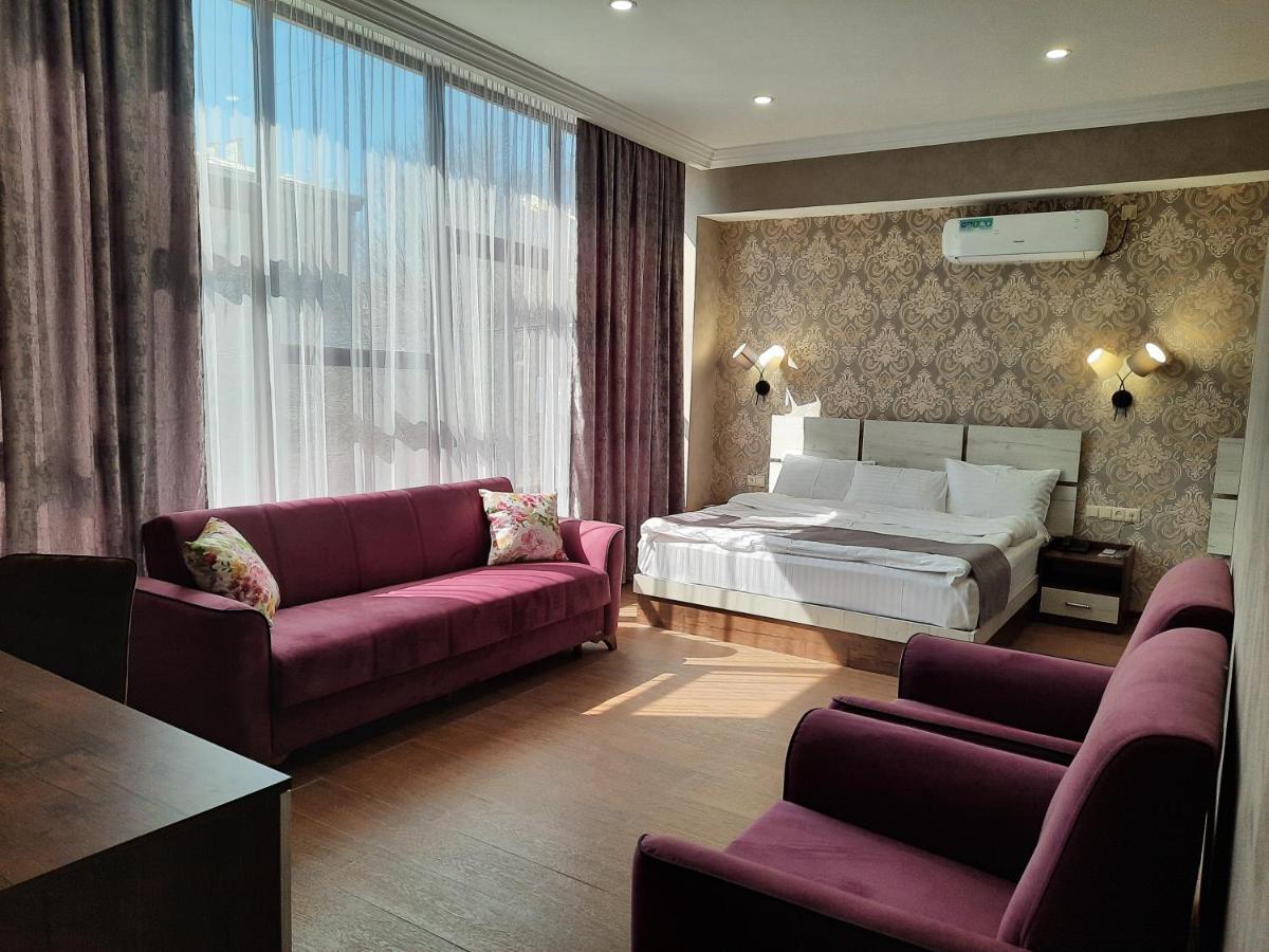 Cherry Garden Boutique Hotel Jechegnadzor Buitenkant foto